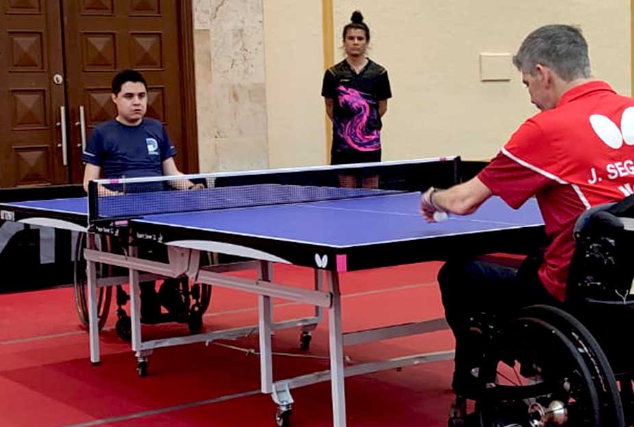 possehl-CH-4 possehl personas jugando ping pong